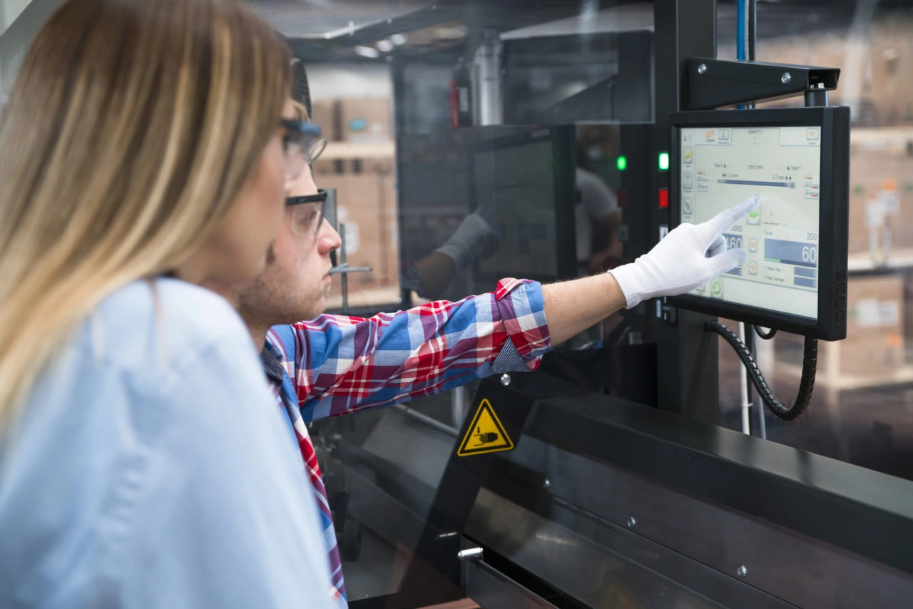 Where and How Industrial LCD Monitors and Displays Are Used?