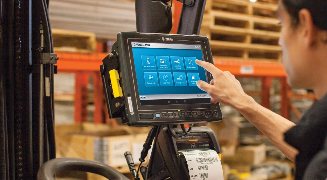 How to Select a Vehicle-Mounted Monitor