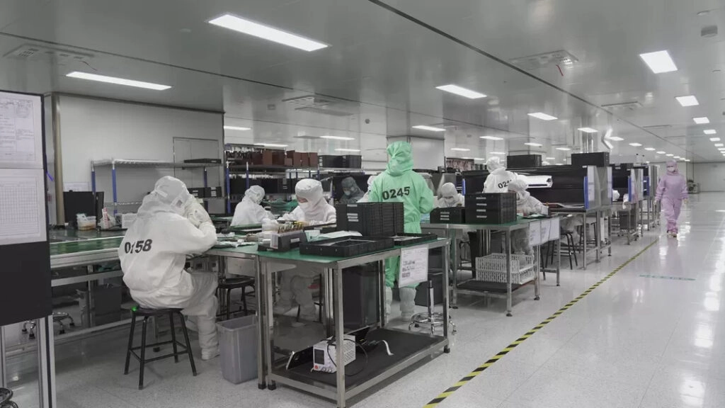 What is the Manufacturing Process of TFT LCD Display